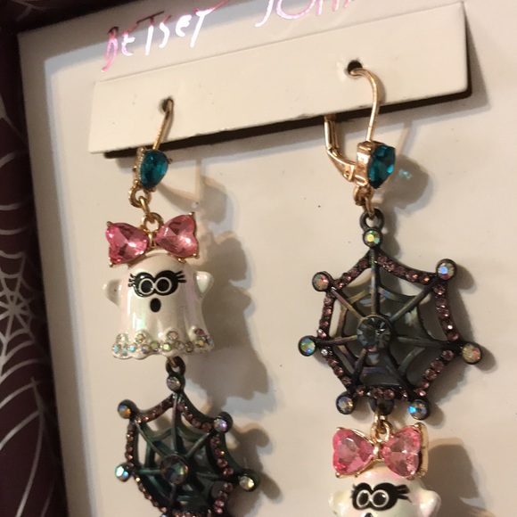 Betsey Johnson Boo Halloween ghost earrings NEW - Picture 3 of 5